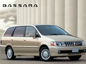 Nissan Bassara 2001 года