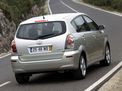 Toyota Corolla Verso 2004 года