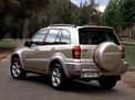 Toyota RAV4 2003 года