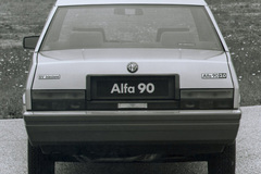Alfa Romeo 90 1984 года