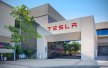 Компания Tesla готова представить гид по электрозаправкам